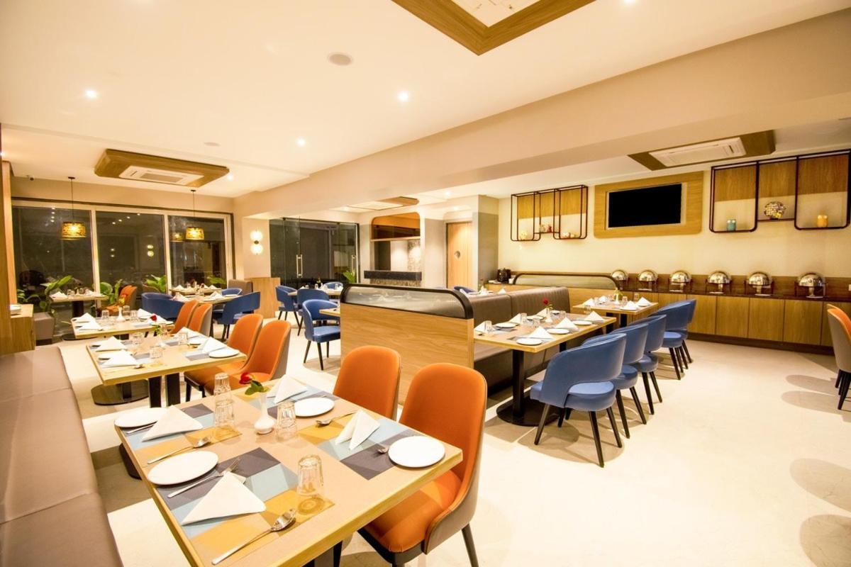 Meritas Aura Resort Lonavala Esterno foto