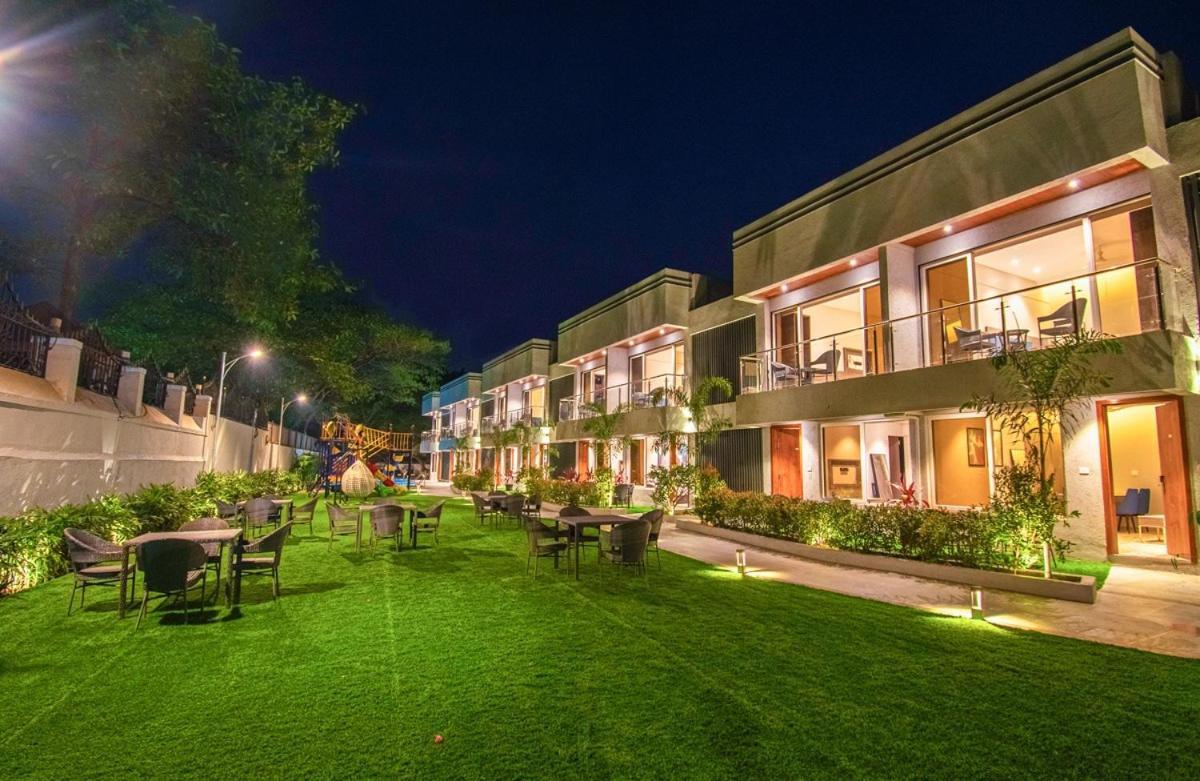 Meritas Aura Resort Lonavala Esterno foto