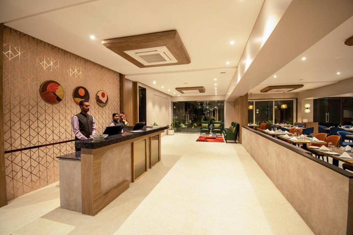 Meritas Aura Resort Lonavala Esterno foto