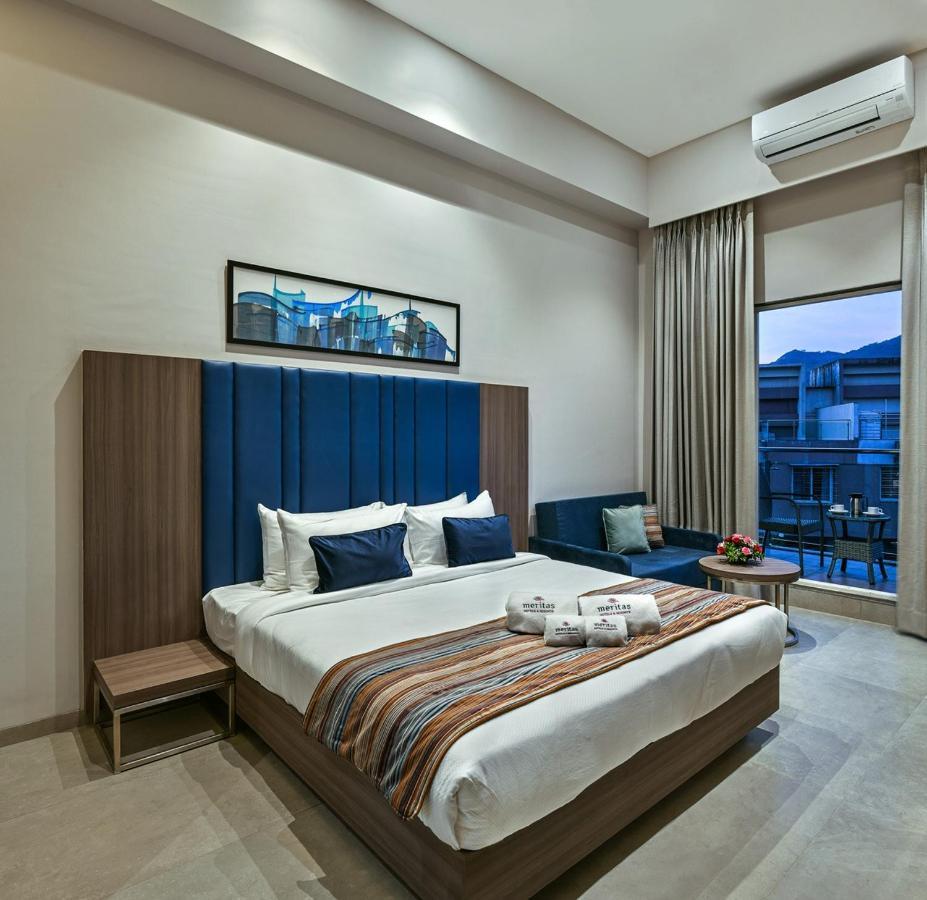 Meritas Aura Resort Lonavala Esterno foto
